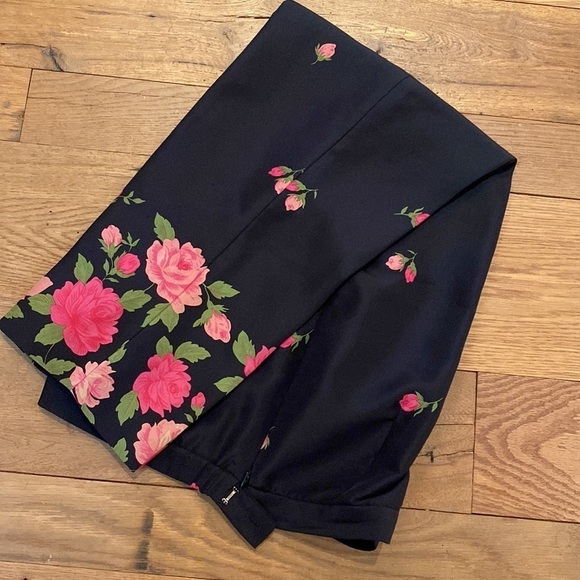 Talbots Dark Romantic Cottagecore Silk Ankle Balloon Pink Roses Size 4P - Picture 1 of 7
